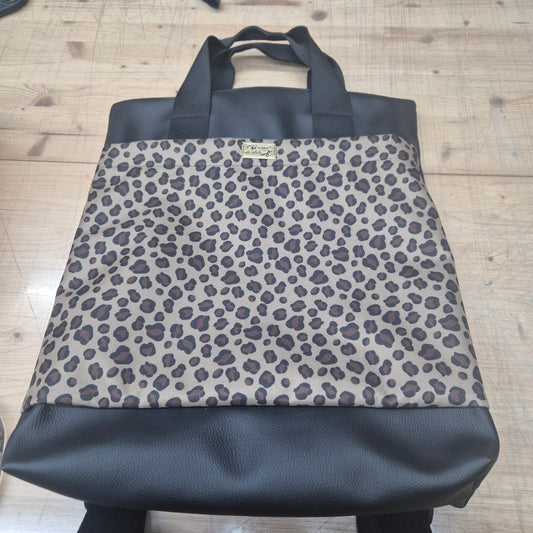 Zaino mauro pelle sintetica piu tessuto antigoccia