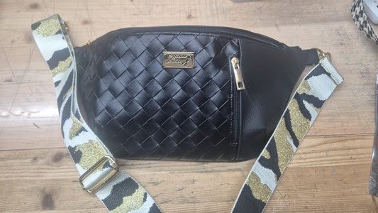 Giga marsupio Ecopelle intrecciato e liscio