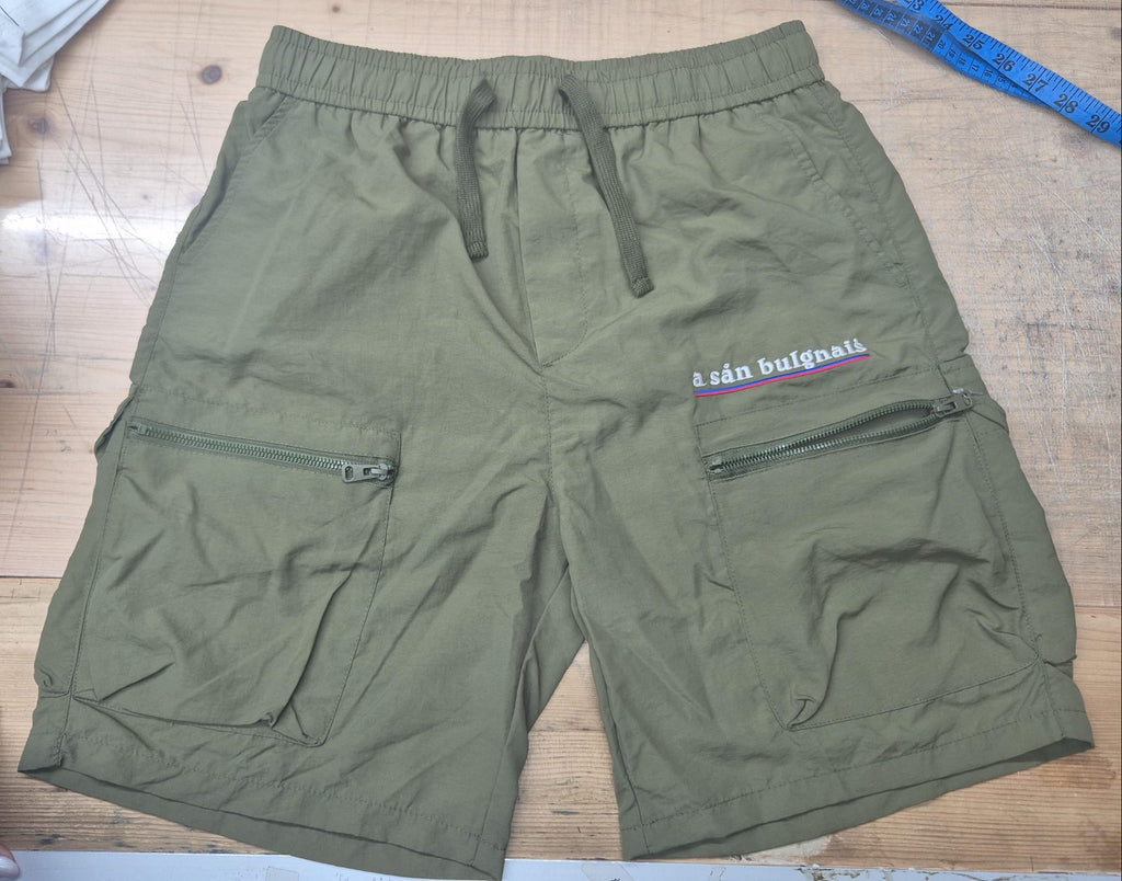 Pantaloncino leggero militare a san bulgnsis