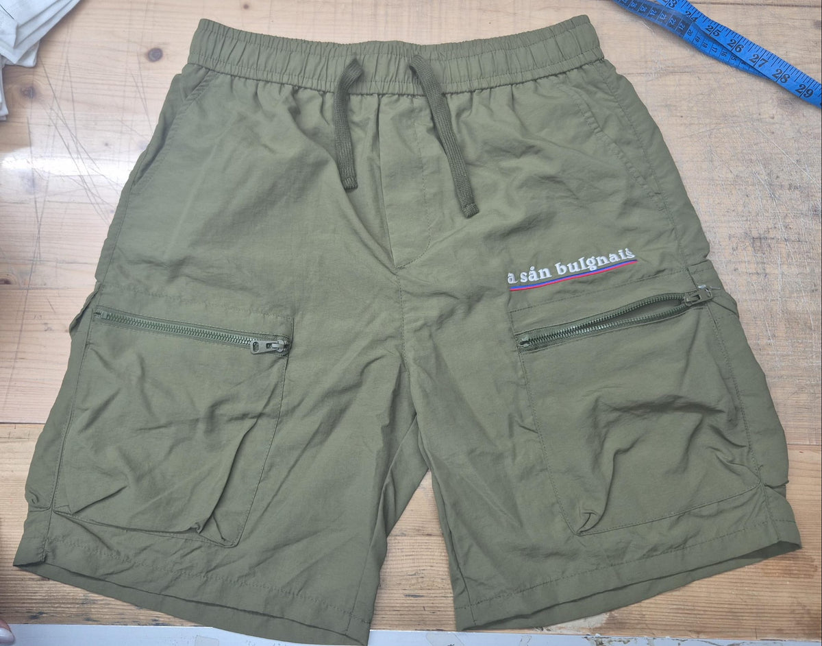 Pantaloncino leggero militare a san bulgnsis
